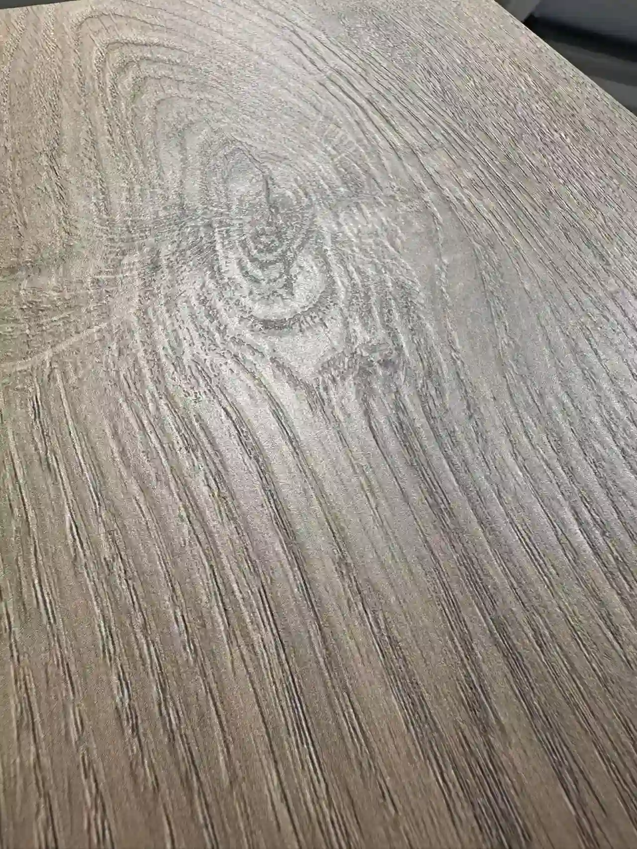 EIR laminate flooring 8mm1